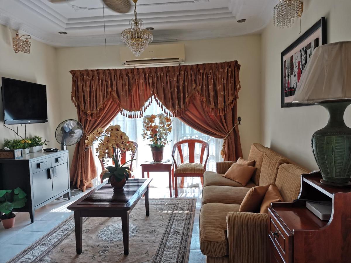 Ainis Guest House In Vista Amani Condominium Kuala Lumpur Dış mekan fotoğraf